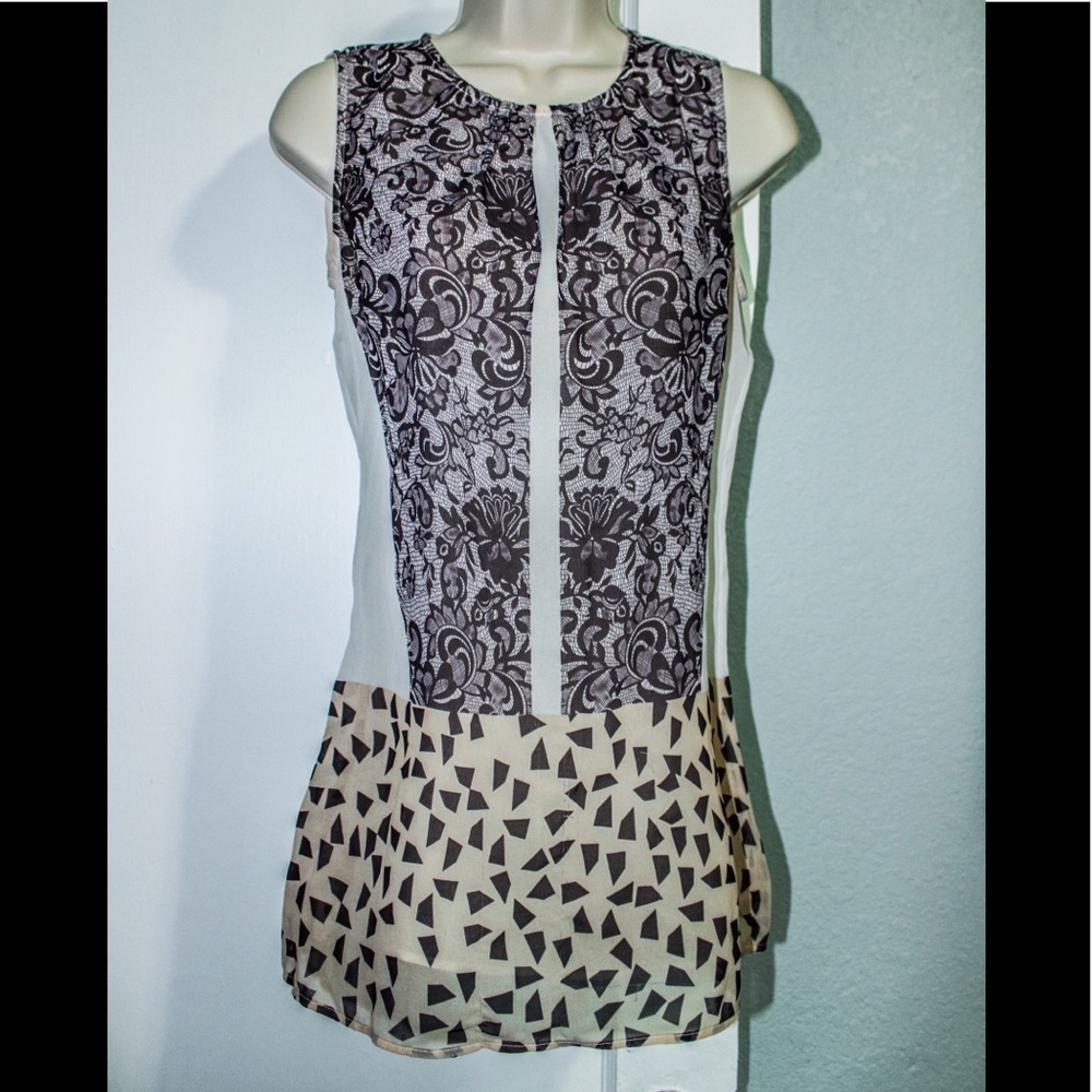 Breautiful sheer patterned top